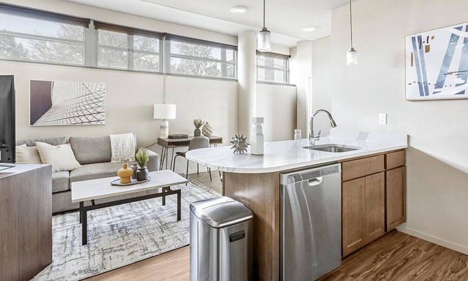 Downtown Omaha Apartamento | Landing at NICO - 1 Bedroom in Midtown