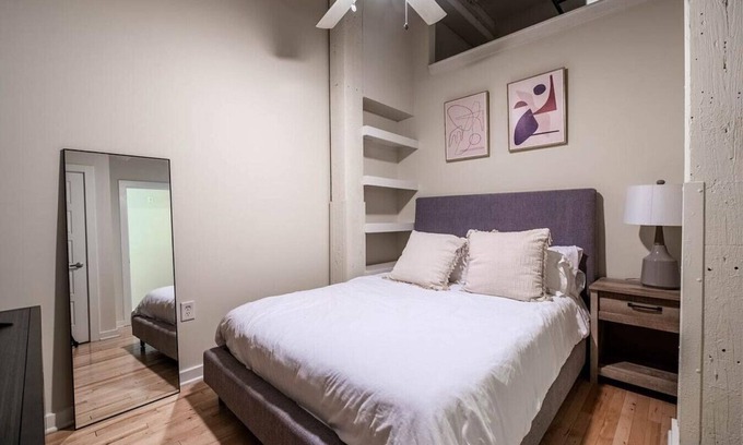 Petersburg Apartamento | Landing at Perry Street Lofts - 1 Bedroom in Petersburg