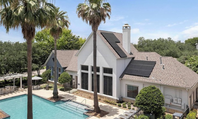 George Bush Park/Eldridge Apartamento | Landing at Phillips Pass - 1 Bedroom in Westside