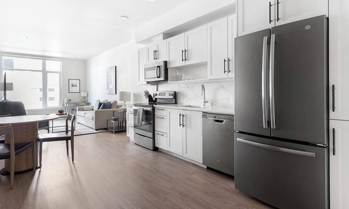 Downtown Vancouver Apartamento | Landing at Rediviva - 1 Bedroom in Esther Short