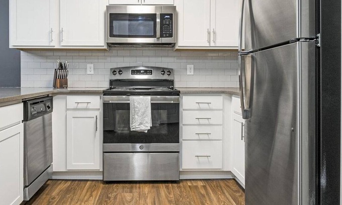 Lithonia Apartamento | Landing at Retreat at Stonecrest - 1 Bedroom in Downtown Lithonia