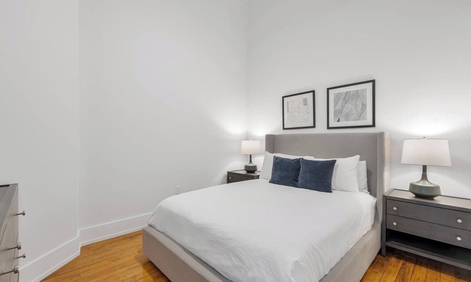 Greenville Apartamento | Landing at The American Spinning Mill - 2 Bedro...