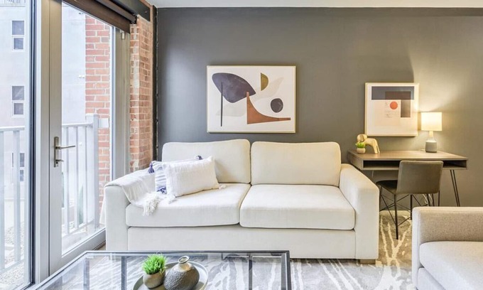 Southeast Omaha Apartamento | Landing at The Breakers - 1 Bedroom in Downtown