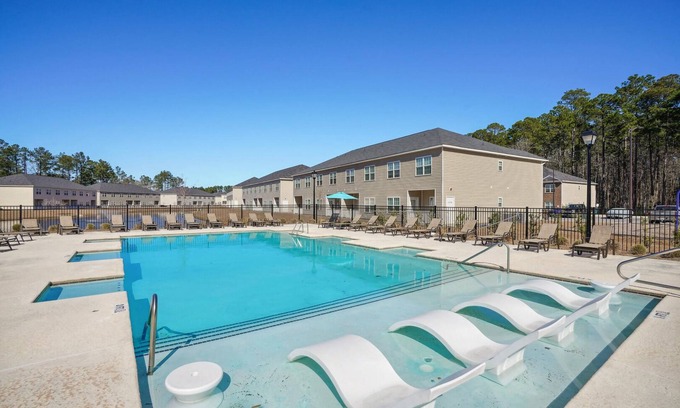 Bloomingdale Apartamento | Landing at The Meadows - 2 Bedrooms in Blooming...