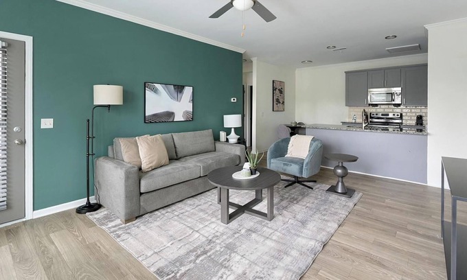 Green Hills Apartamento | Landing at The Metropolitan - 1 Bedroom in Nash...