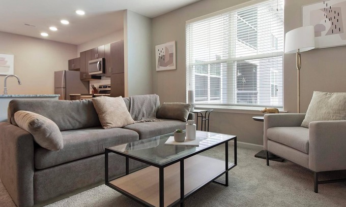 Chesterfield Apartamento | Landing at The Parq at Chesterfield - 1 Bedroom...
