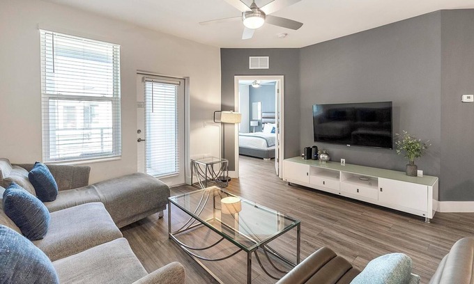 Port Tampa City Apartamento | Landing at The Pointe on Westshore - 2 Bedrooms...