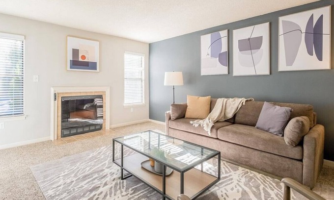 Crestline Heights Apartamento | Landing at The Retreat at Mountain Brook - 3 Bedrooms in Irondale