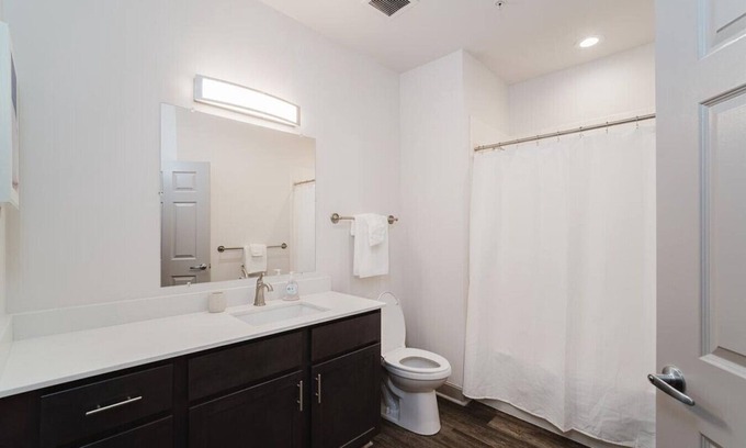 Corryville Apartamento | Landing at The Village at Stetson Square - 2 Bedrooms in Corryville
