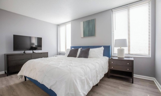 Fort Wayne Apartamento | Landing at Three Rivers - 2 Bedrooms in Central...