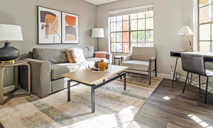 Sunbeam Apartamento | Landing at Timberwalk at Mandarin - 1 Bedroom i...