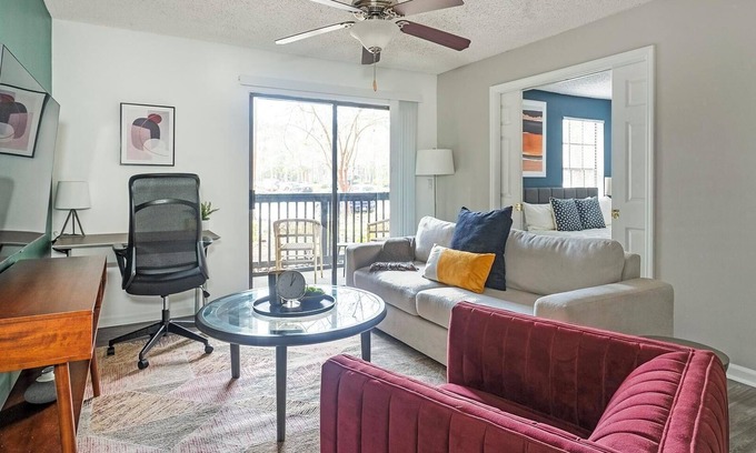 Southside Apartamento | Landing at Timberwalk at Mandarin - 2 Bedrooms ...