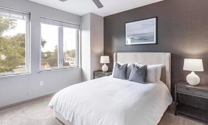 Brownsburg Apartamento | Landing at Union Green - 1 Bedroom in Downtown Brownsburg