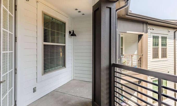 Keller Apartamento | Landing at Westhouse - 1 Bedroom in Downtown Fort Worth