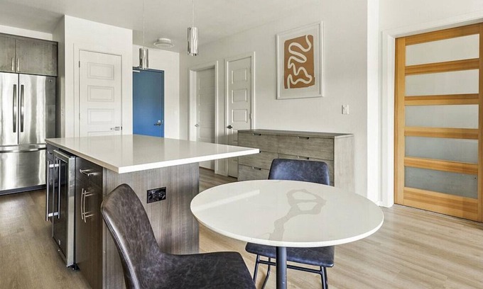Hayden Island Apartamento | Landing at Yacht Harbor Club - 1 Bedroom in Hayden Island Neighborhood Network