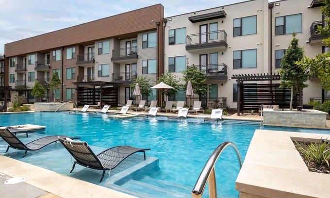 San Antonio Apartamento | Landing | Beautiful 1BD, Gym, Pool