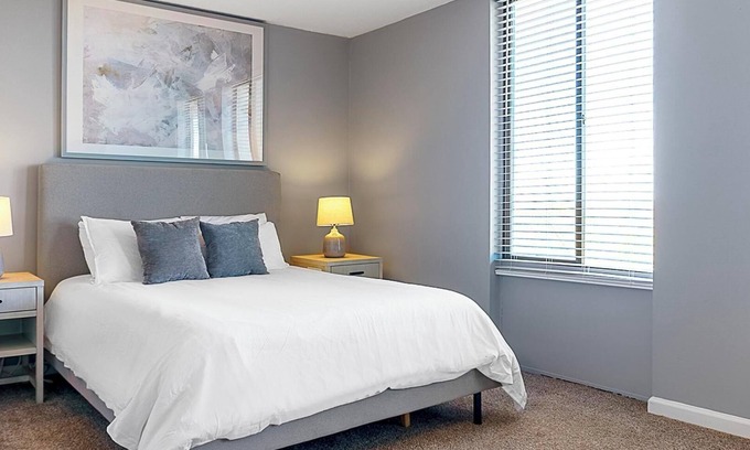 Fort Wayne Apartamento | Landing | Stylish 1BD, Pool, Gym