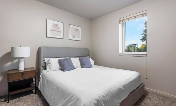 Hayden Island Apartamento | Landing | Stunning 1BD, Courtyard, Pool