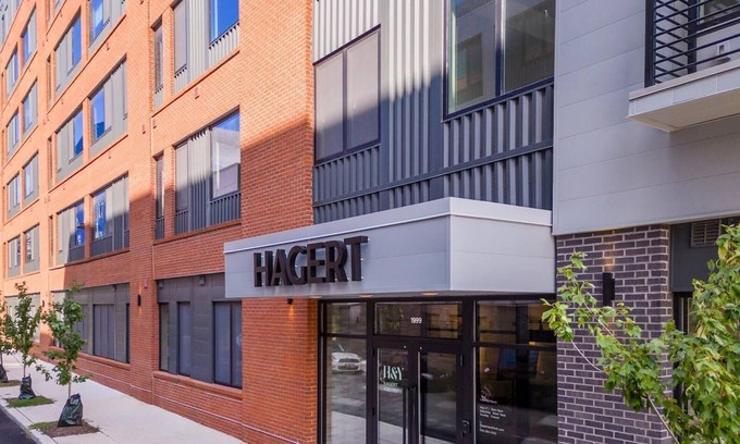 Kensington Apartamento | Landing | Chic 1BD, Clubhouse, Rooftop Lounge