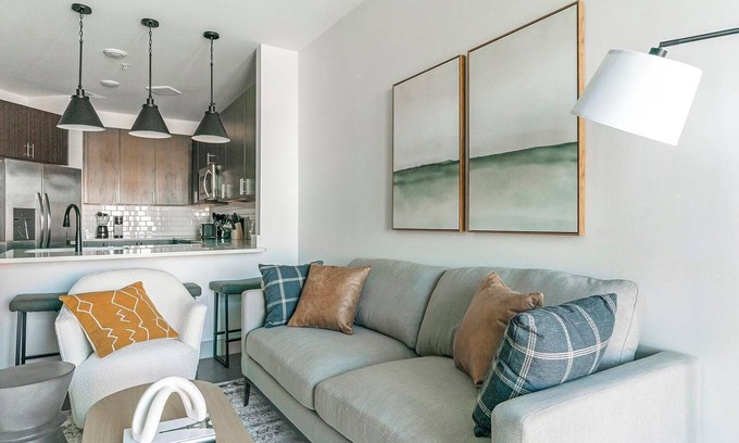 Richmond Apartamento | Landing | Amazing 1BD, Clubhouse, Gym
