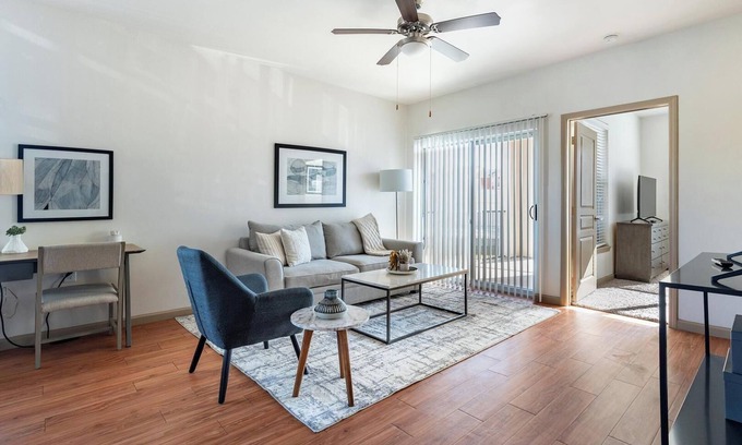 Fort Worth Apartamento | Landing | Beautiful 1BD, Gym, Pool