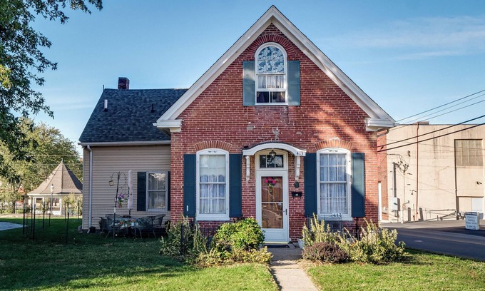 Belleville Casa | Landmark, accessible home in the heart of Belleville’s historic downtown