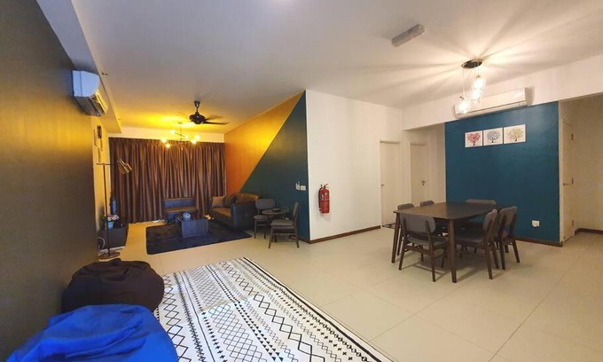 Seri Tanjung Pinang Apartamento | Landmark By Katana 3BR Glamorous Highrise Seaview Homestay Gurney无敌海景三房套房
