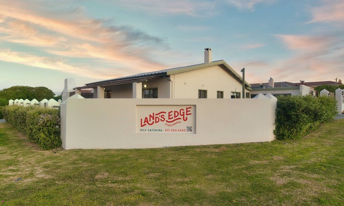 Struisbaai Cabaña | Lands Edge Eco Friendly Cottages