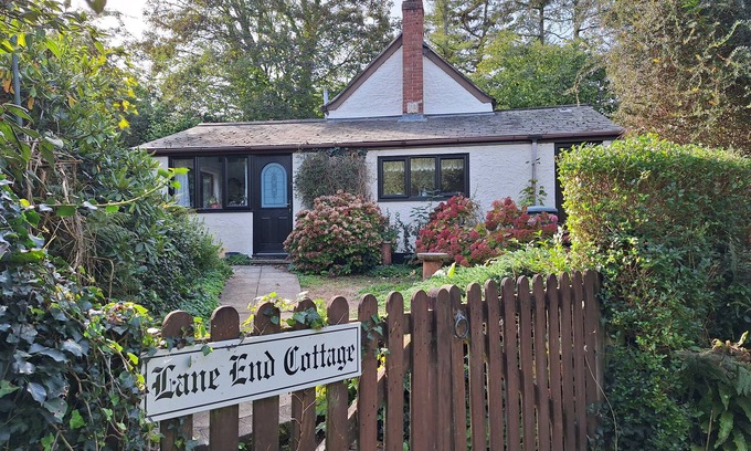 Honiton Cabaña | Lane End Cottage, DALWOOD