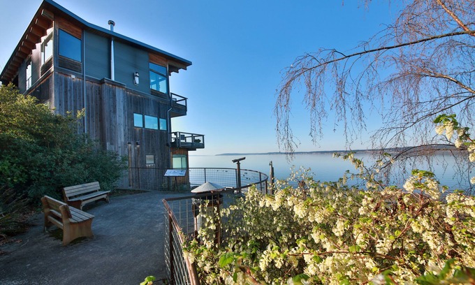 Langley Apartamento | Langley Waterfront Condo by AvantStay | A+ Views