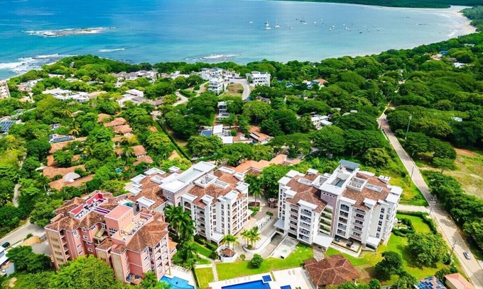 Pacuare Reserve Condominio | Langosta Beach Ocean View Penthouse w Pool