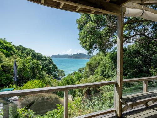 Langs Beach Casa | Langs Hideaway - Langs Beach Holiday Home