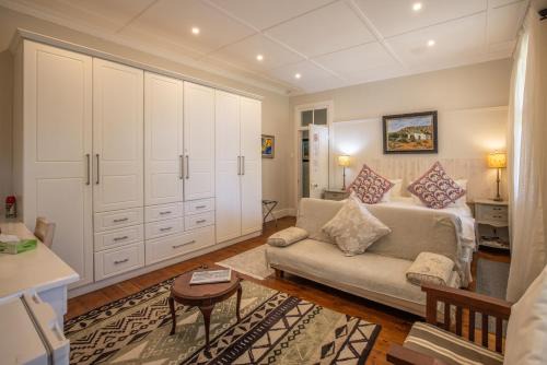 Grahamstown Casa | Lanherne Guest House Bed & Breakfast
