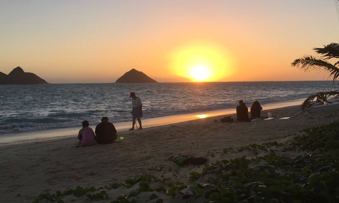 Lanikai Cabaña | LANIKAI Plantation Cottage located only 3 houses from famous Lanikai Beach