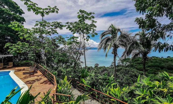 Puerto Jiménez Hotel | Lapa Rios Lodge