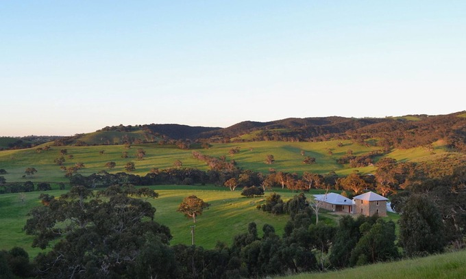 Myponga Casa | Casa Lapito - una granja de piedra restaurada que admite mascotas