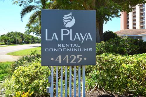 Longboat Key Apartamento | LaPlaya 106A Beach front Just steps to the white sand and turquoise Gulf of Mexico