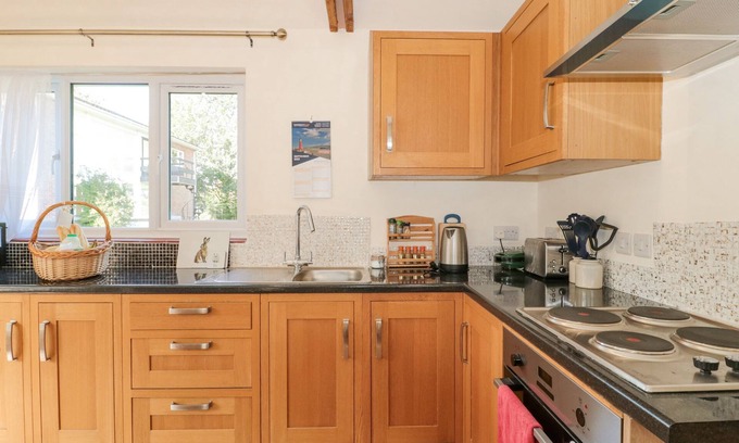 Hemyock Cabaña | LAPWING LODGE, with pool in Hemyock