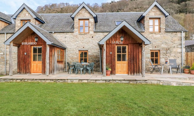 Weem Cabaña | Larch Cottage
