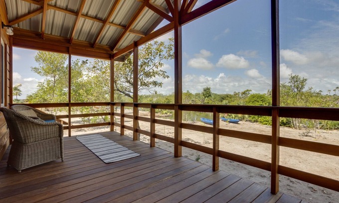 Placentia Cabina | Large 1-Bed-Lagoon Hideaway-Maya Beach, Placencia