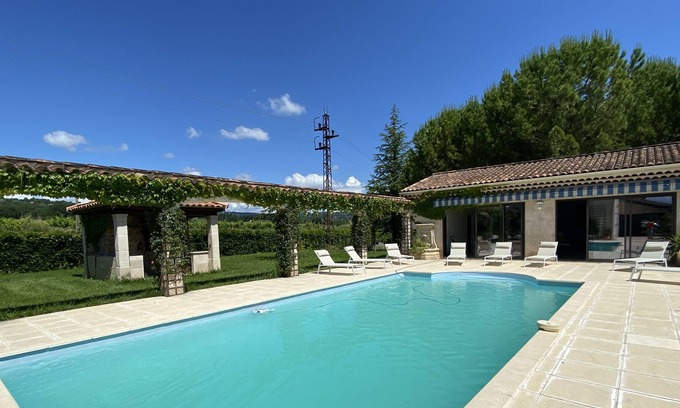 Sainte-Tulle Villa | Large Provençal villa 100% air-conditioned swimming pool, pool house, pizza oven, park