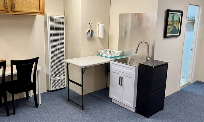 Frazier Park Apartamento | Large 2 bedroom 1 bath temporary housing, can sleep up to 6 people. Quiet place