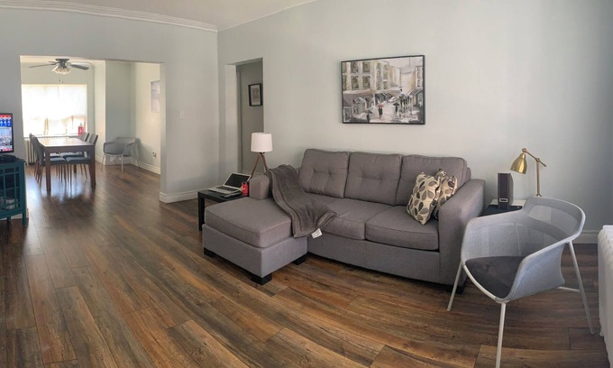 Earlscourt Casa | Large 2 bedroom furnished apartment