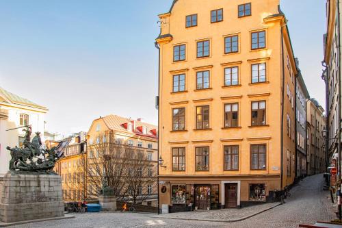 Gamla Stan Apartamento | Large 2BR in Central Gamla Stan