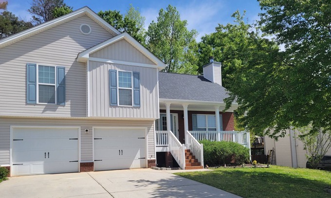 Bethlehem Casa | LARGE 3 BEDROOM 2 BATHS BEAUTIFUL PEACEFUL HOME