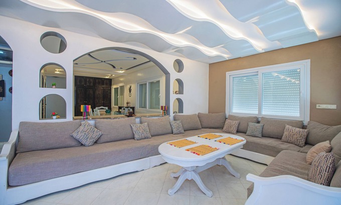 Tamrhakht Apartamento | Large 3-bedroom apartment - Overhead projector - Rooftop with sea view - Hammam