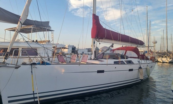Montpellier Alquiler De Eote | Large 3-cabin sailboat for a unique experience!