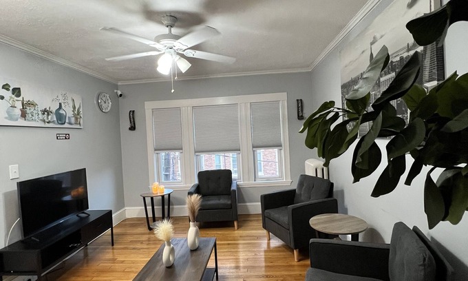 St. Elizabeth's Apartamento | Large 4 Bedroom apartments, 3RD FL Brighton