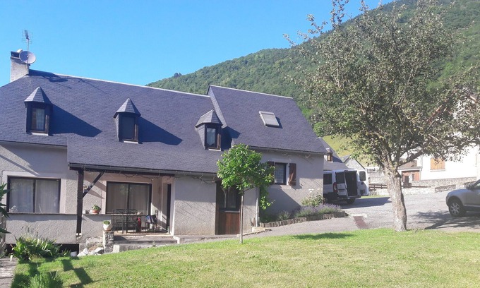 Grezian Chalet De Esquí | Large house classified 4 * near Saint Lary Soulan. 180 m2. Ideally located.