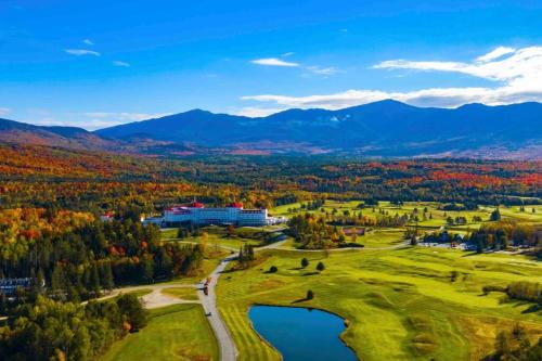 Bretton Woods Casa | Large 5 bedroom Bretton Woods Townhome 1 gig WiFi